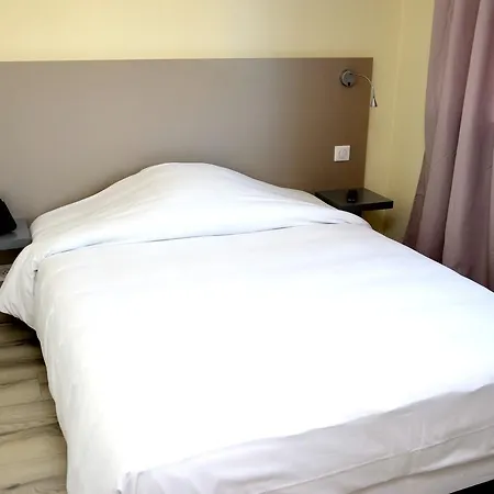 Le Grand Отель Мобёж